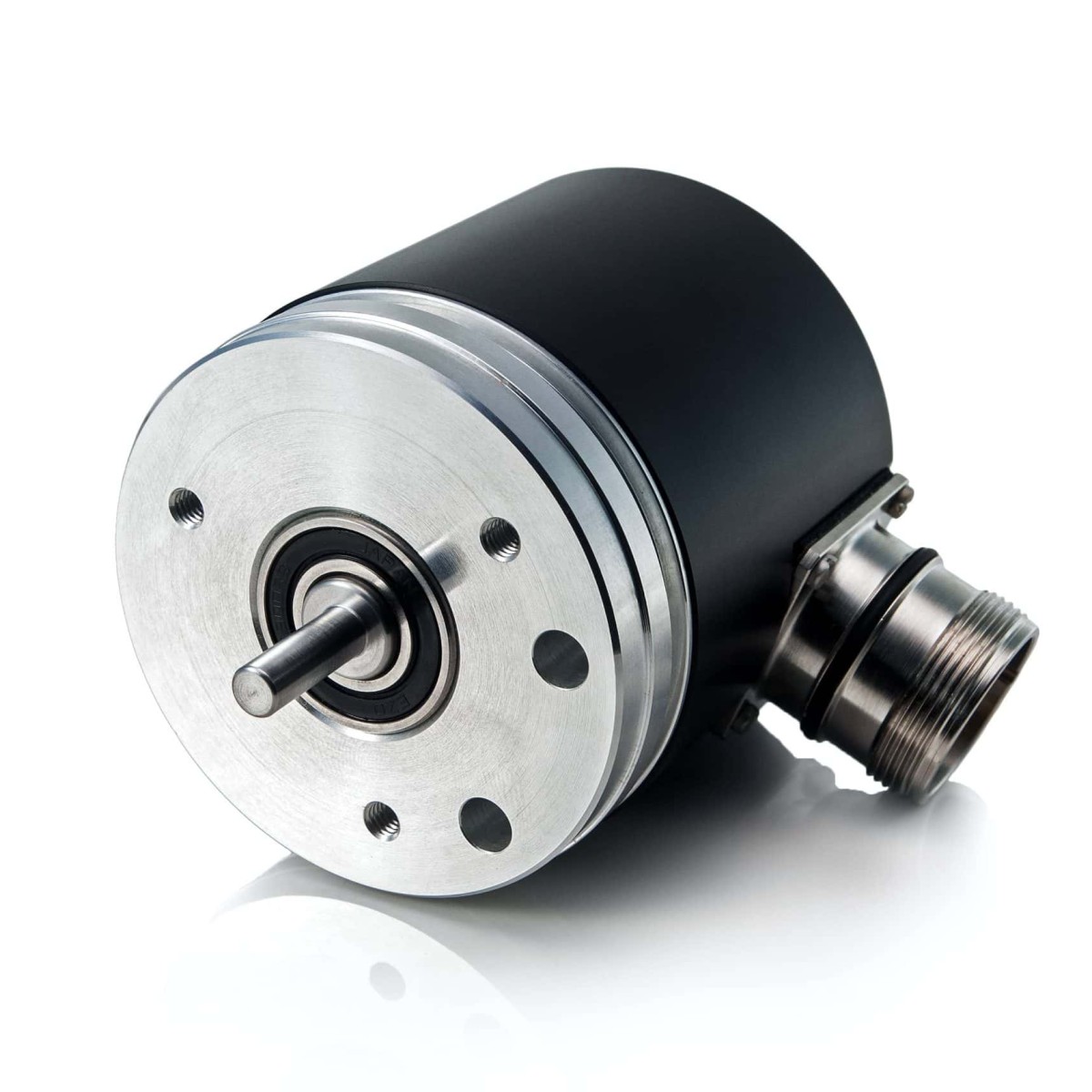 High-quality electric motor for industrial applications with durable construction.