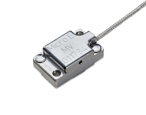 The M1500V sensor is vented and constructed with vacuum compatible materials and designed for a 48 hour bake out at 150°C.